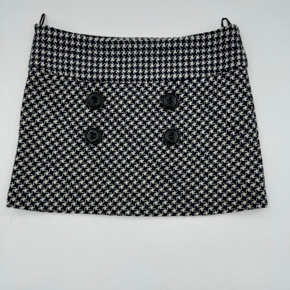 La Chapelle Dresses & Skirts - La Chapelle Womens Houndstooth Mini Skirt Large With Button Accents